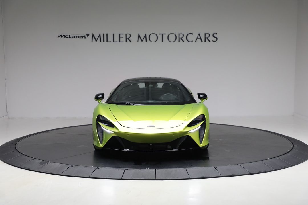 2024 McLaren Artura