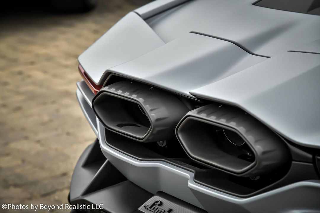 2024 Lamborghini Revuelto