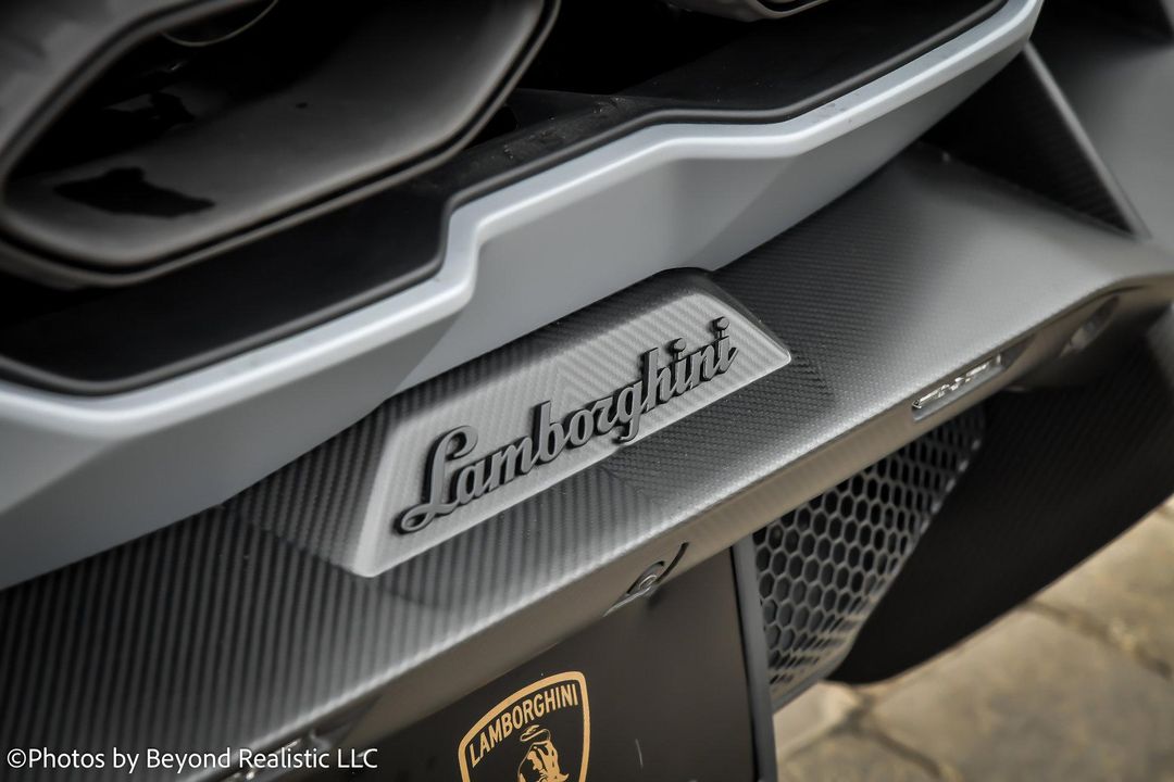 2024 Lamborghini Revuelto
