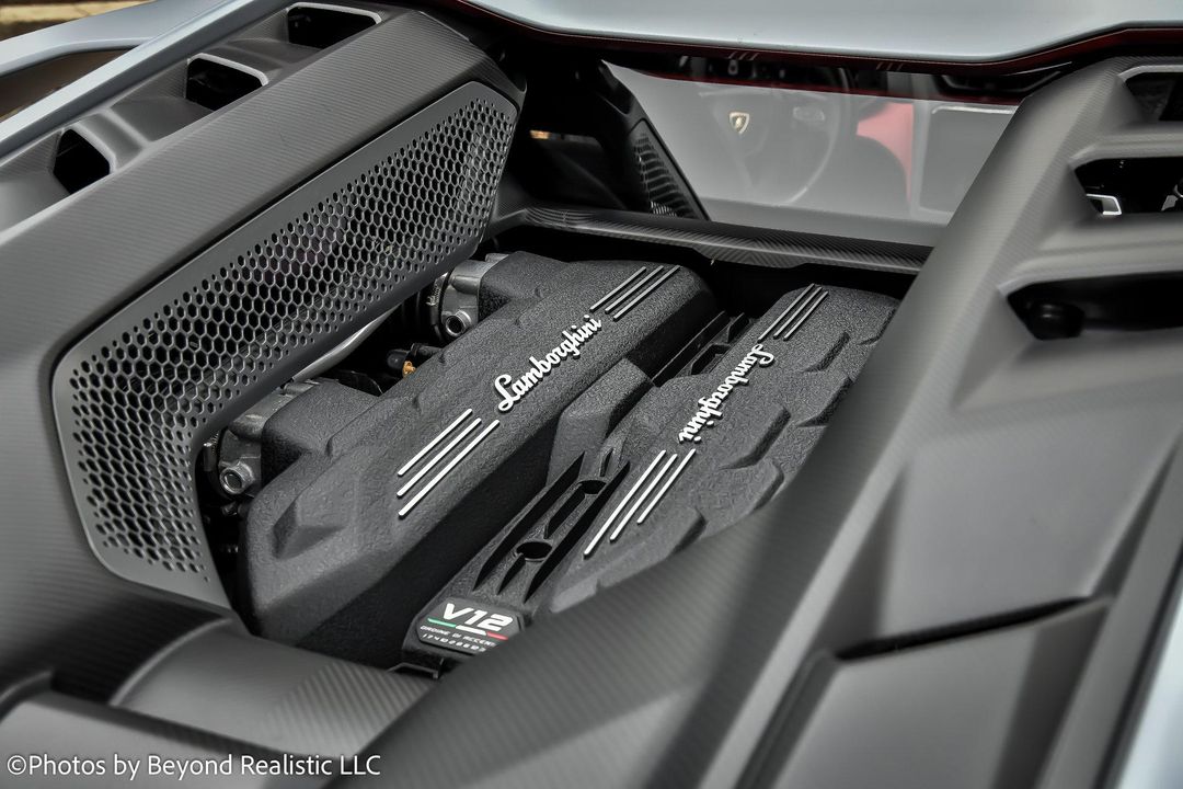 2024 Lamborghini Revuelto