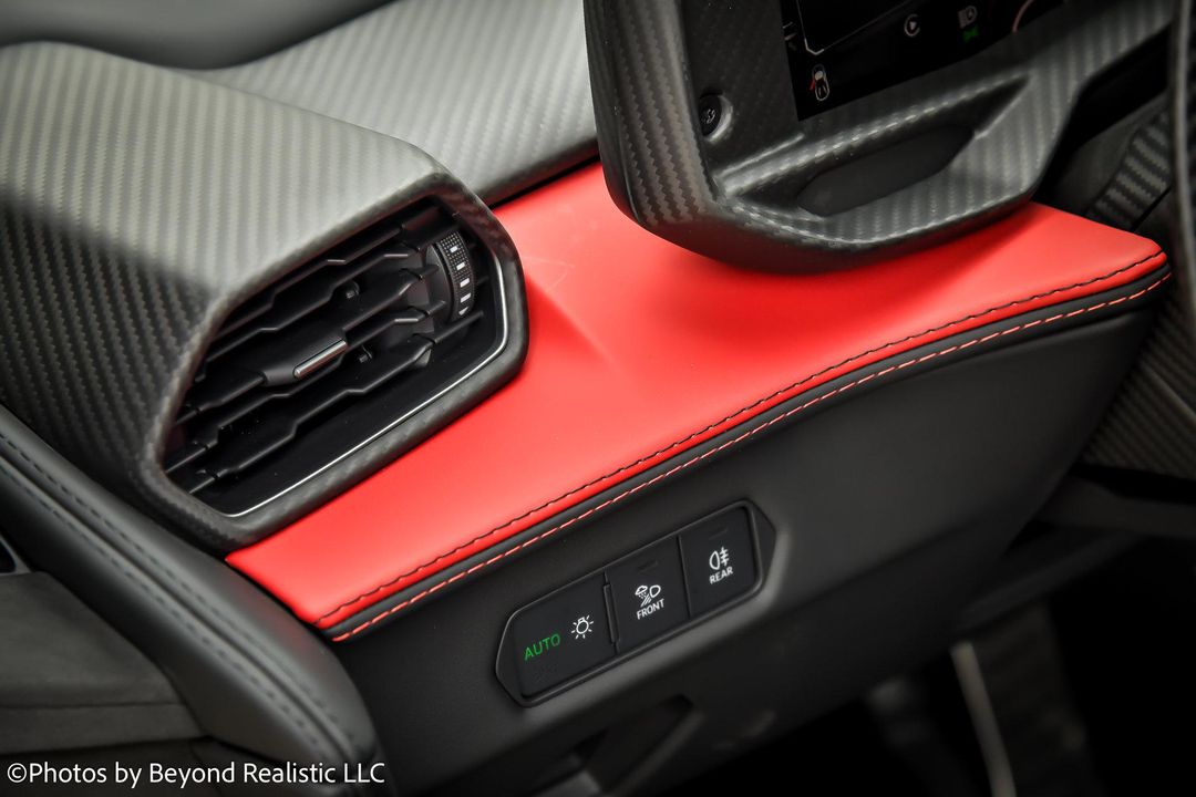 2024 Lamborghini Revuelto