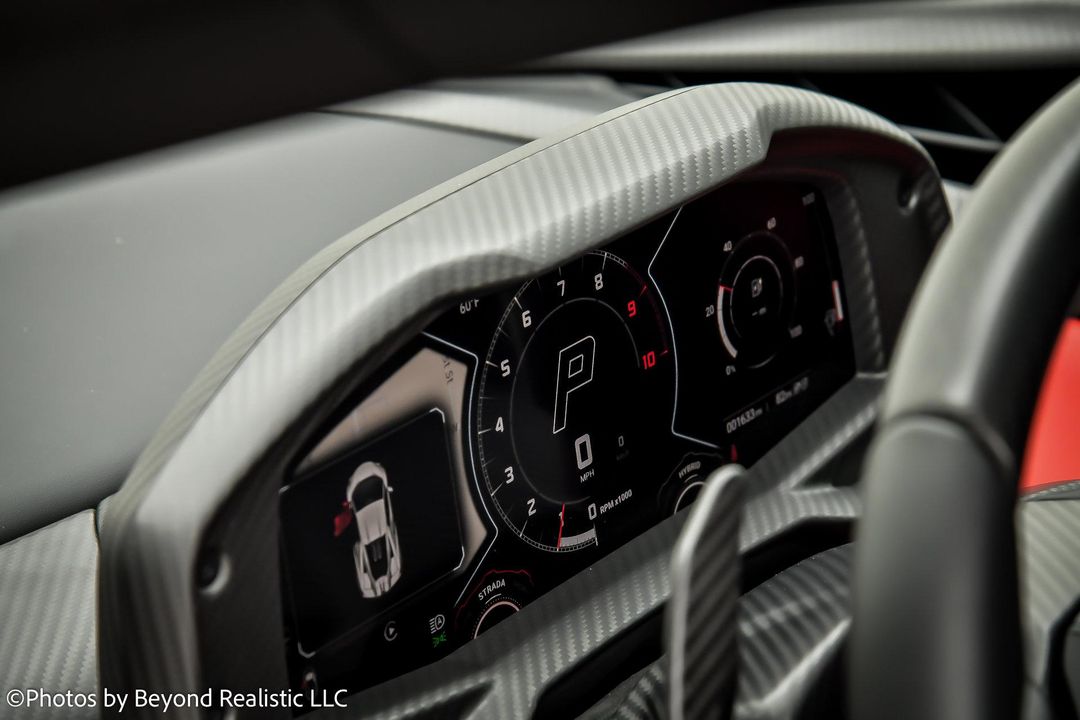 2024 Lamborghini Revuelto