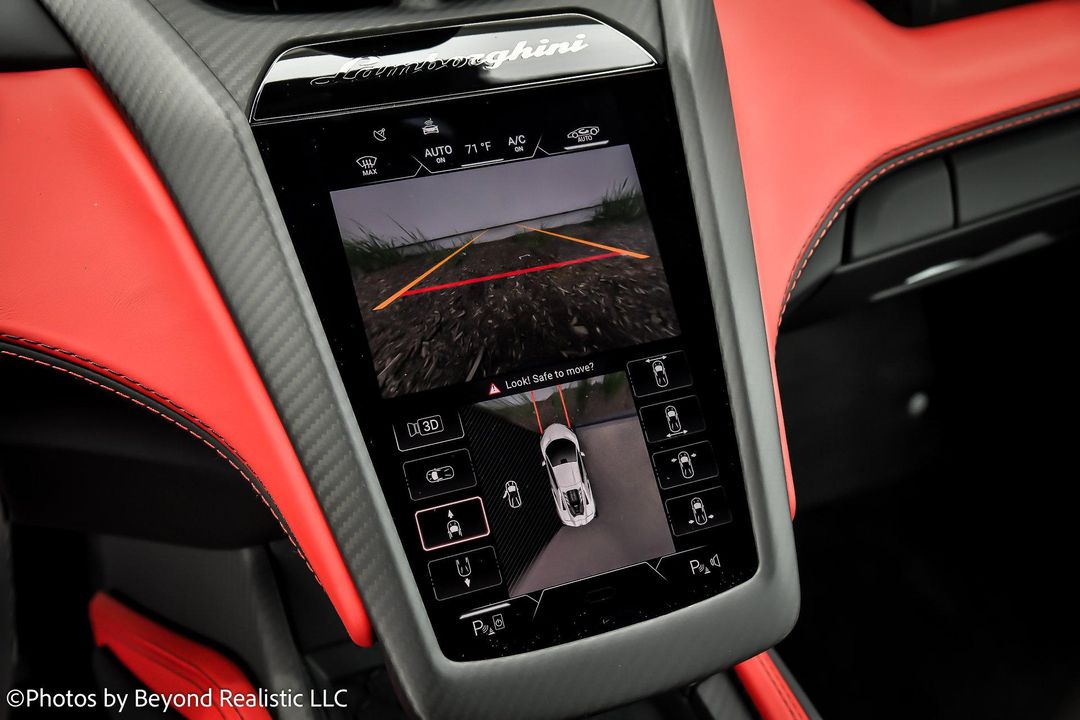 2024 Lamborghini Revuelto