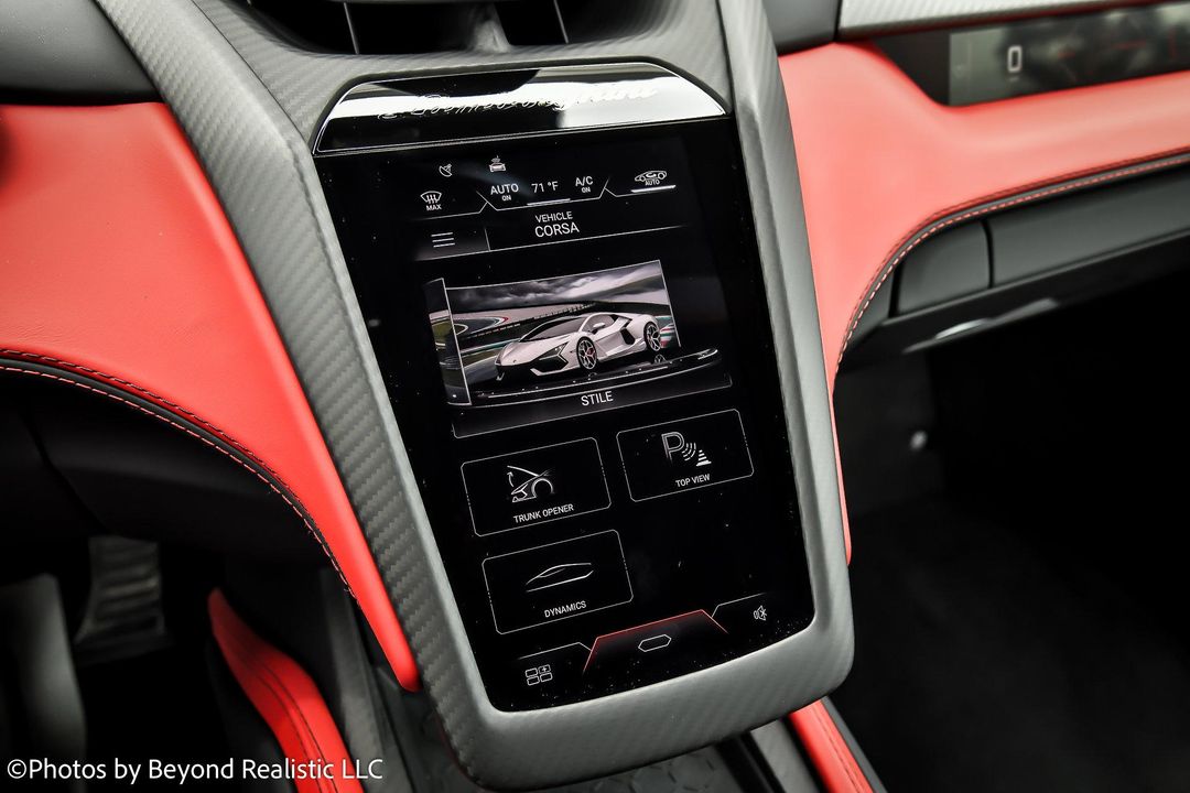 2024 Lamborghini Revuelto