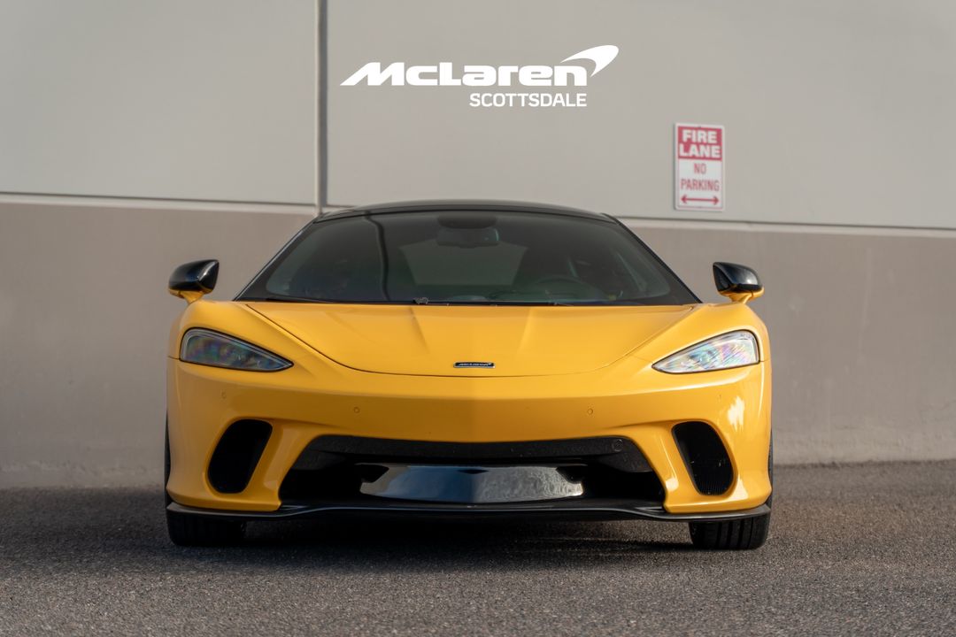 2023 MCLAREN GT