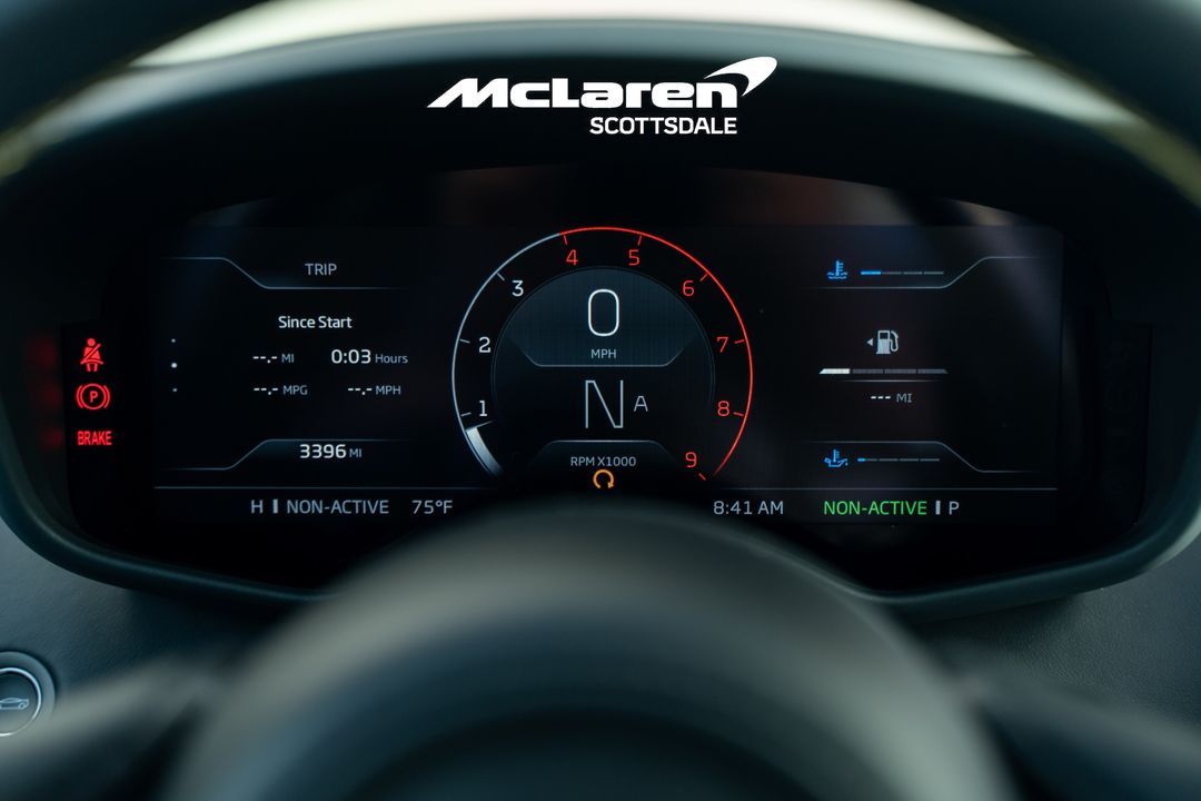 2023 MCLAREN GT