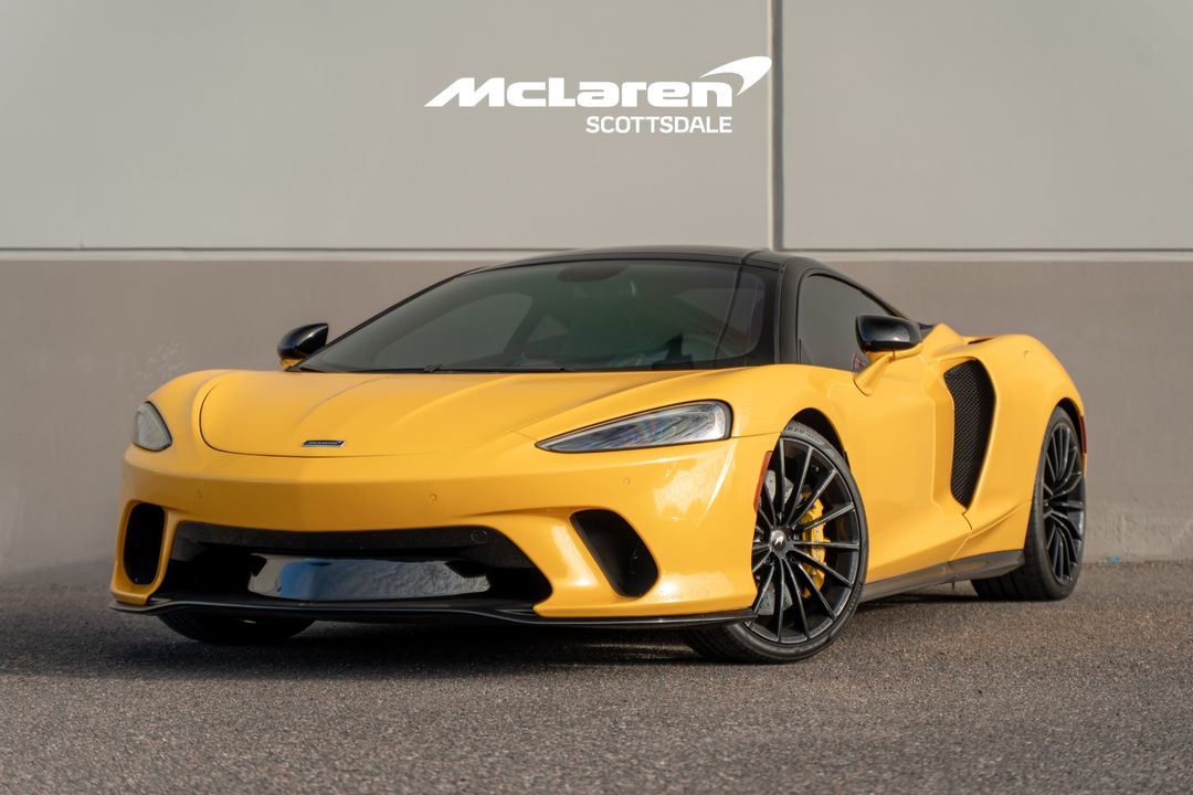 2023 MCLAREN GT