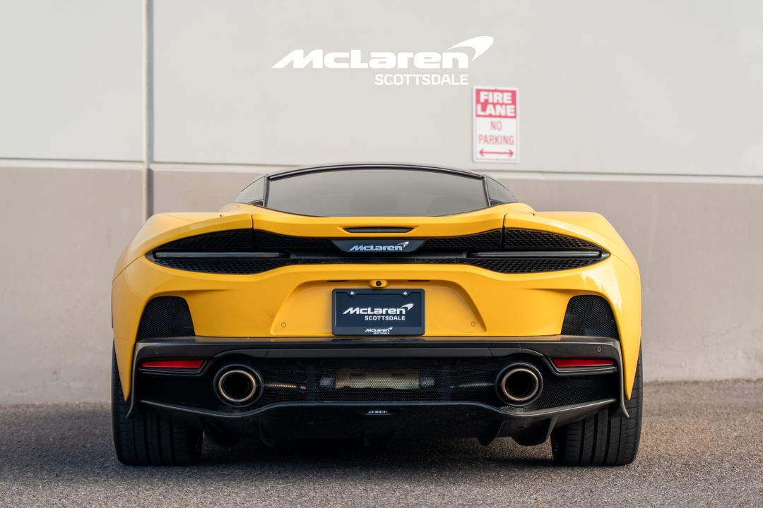 2023 MCLAREN GT