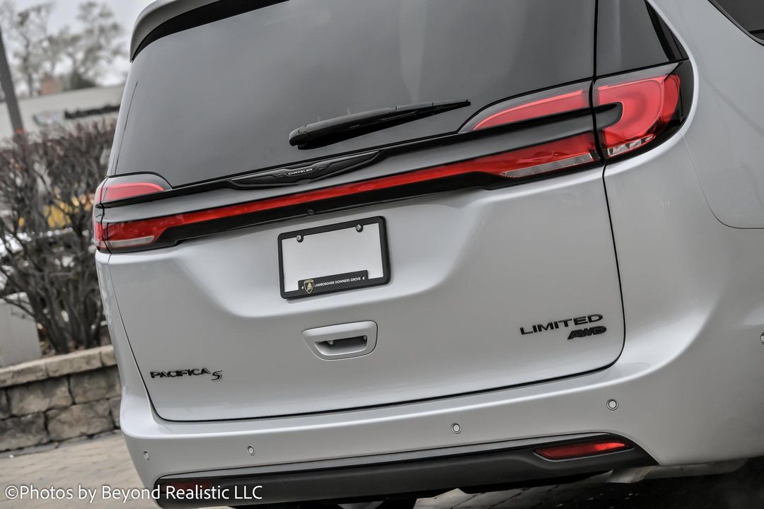 2024 Chrysler Pacifica