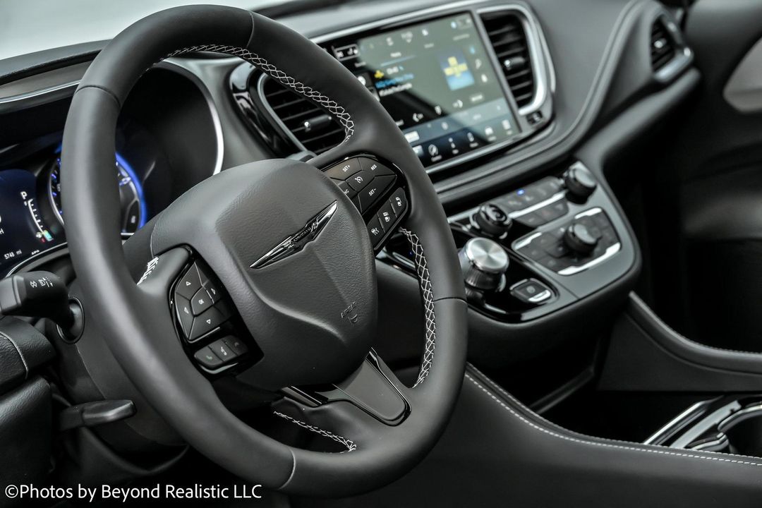 2024 Chrysler Pacifica