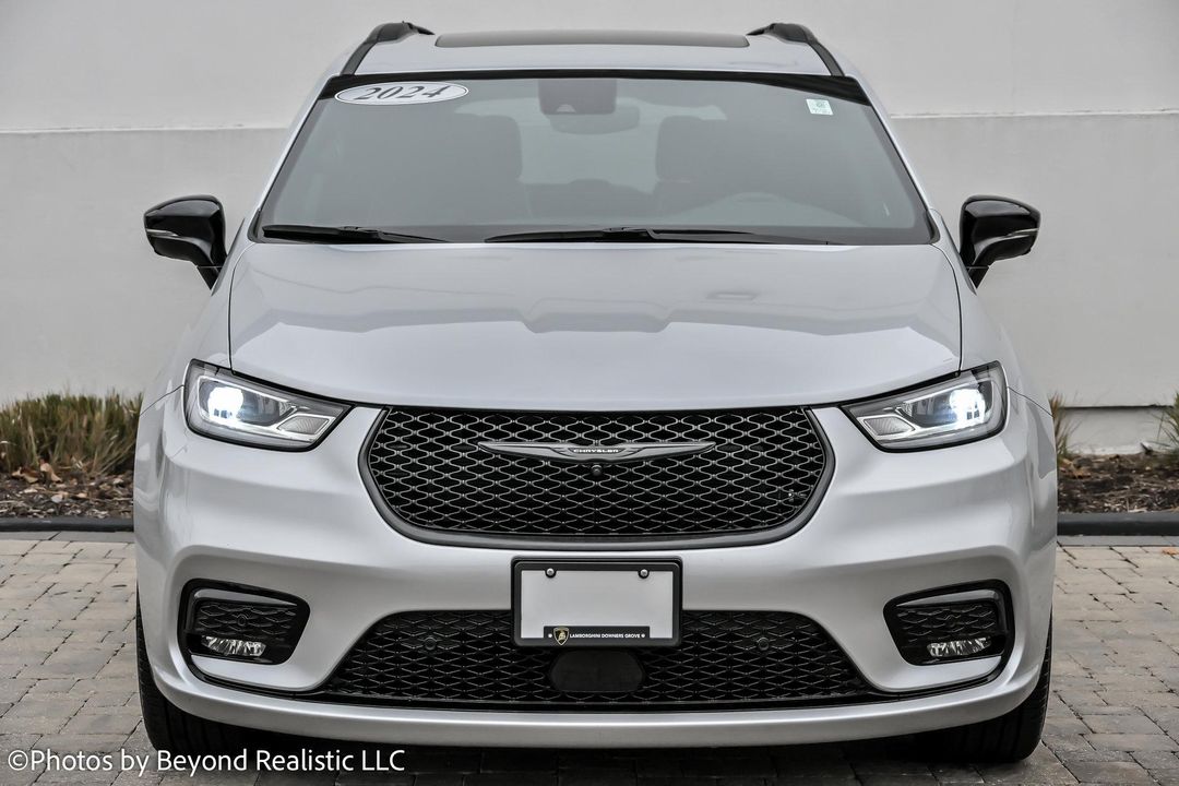 2024 Chrysler Pacifica
