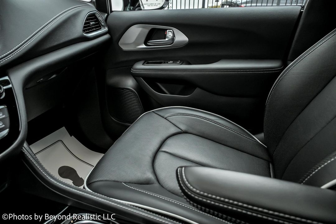 2024 Chrysler Pacifica