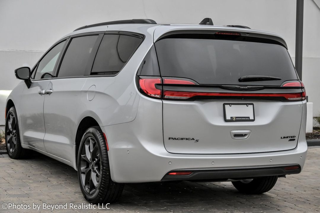 2024 Chrysler Pacifica