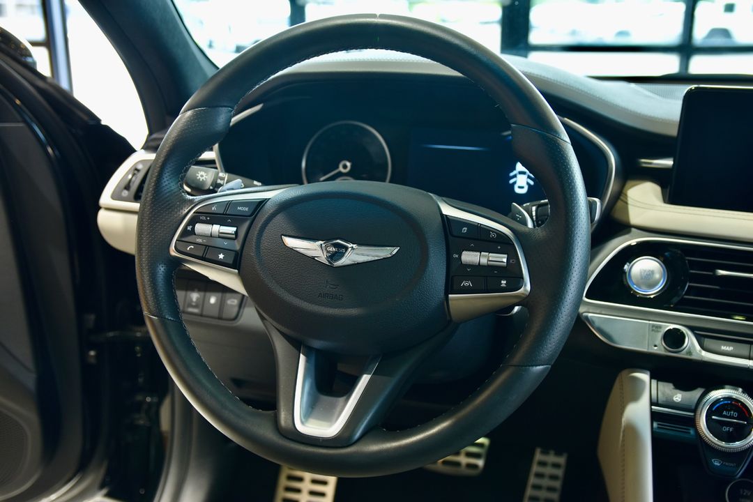 2022 Genesis G70