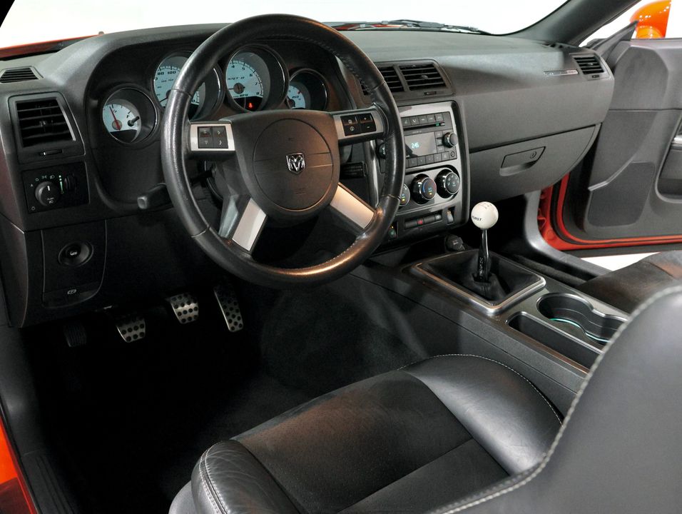 2009 Dodge Challenger SRT8