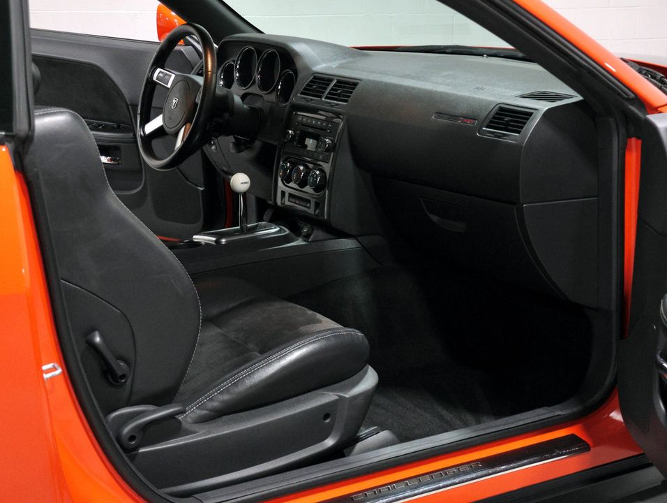 2009 Dodge Challenger SRT8