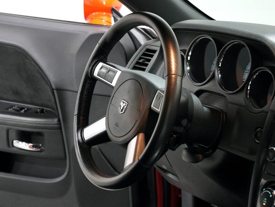 2009 Dodge Challenger SRT8