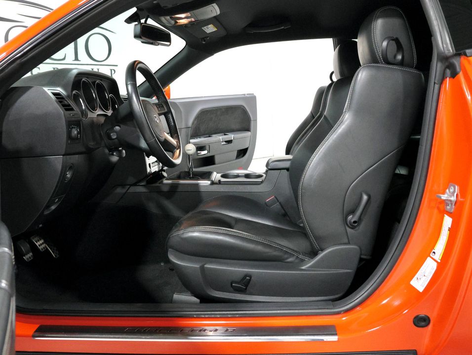 2009 Dodge Challenger SRT8