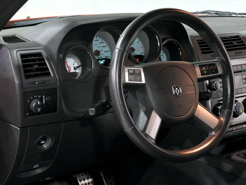 2009 Dodge Challenger SRT8