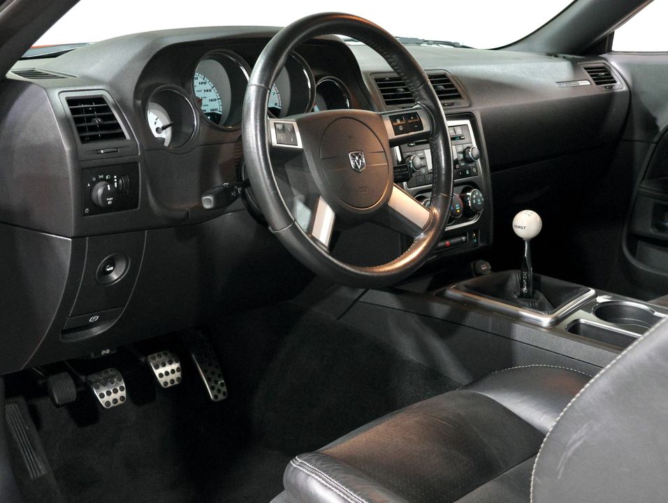 2009 Dodge Challenger SRT8