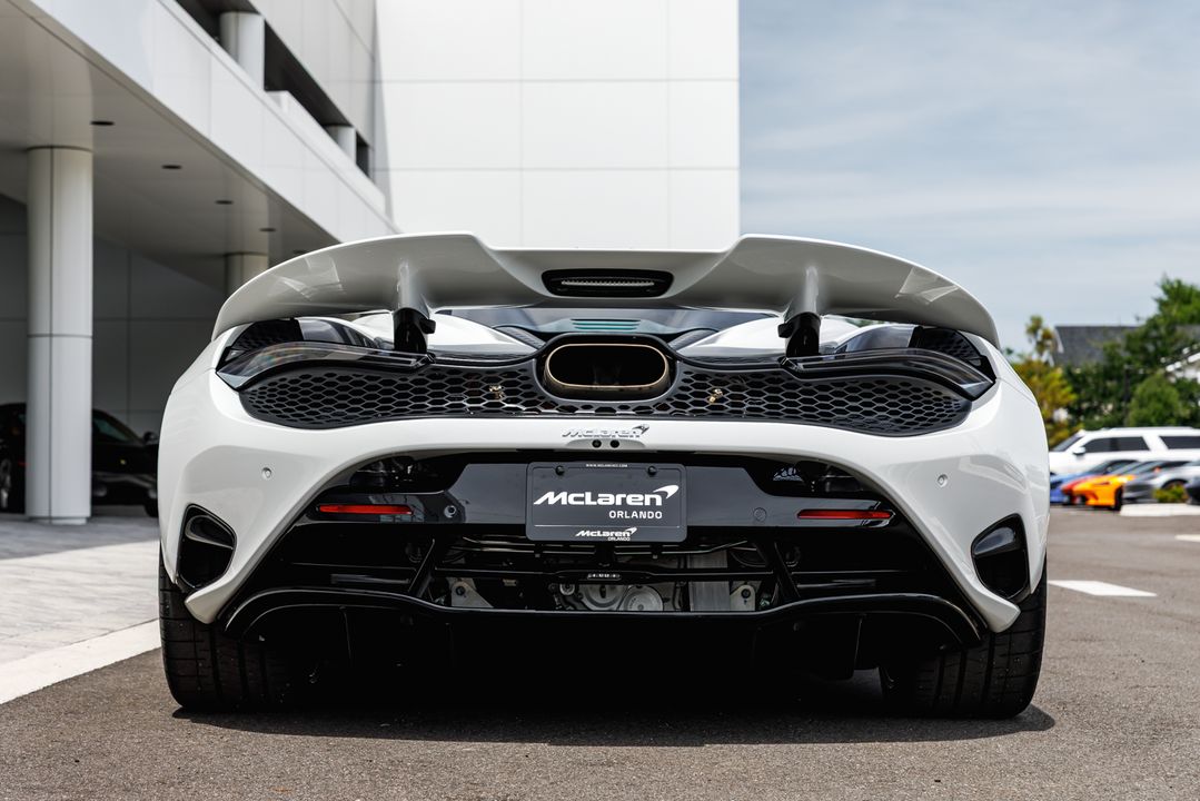2024 McLaren 750S
