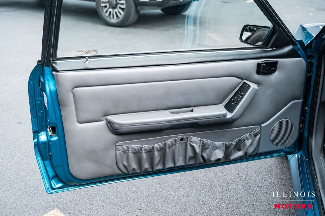 1993 Ford Mustang SVT Cobra