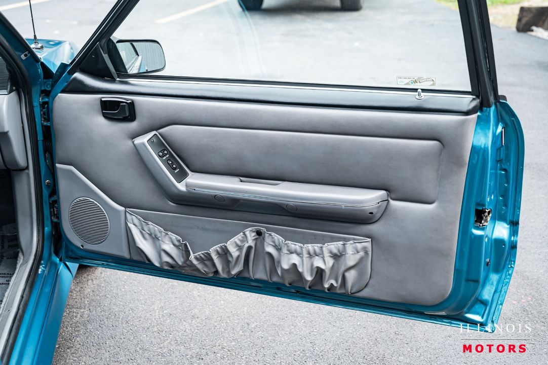 1993 Ford Mustang SVT Cobra