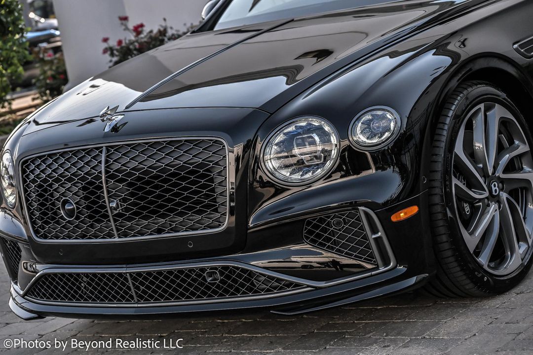 2025 Bentley Flying Spur