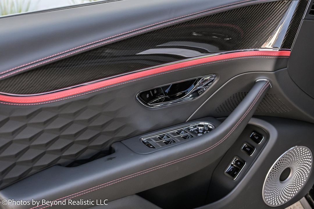 2025 Bentley Flying Spur