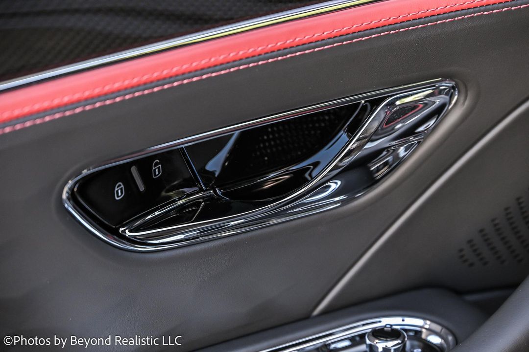 2025 Bentley Flying Spur