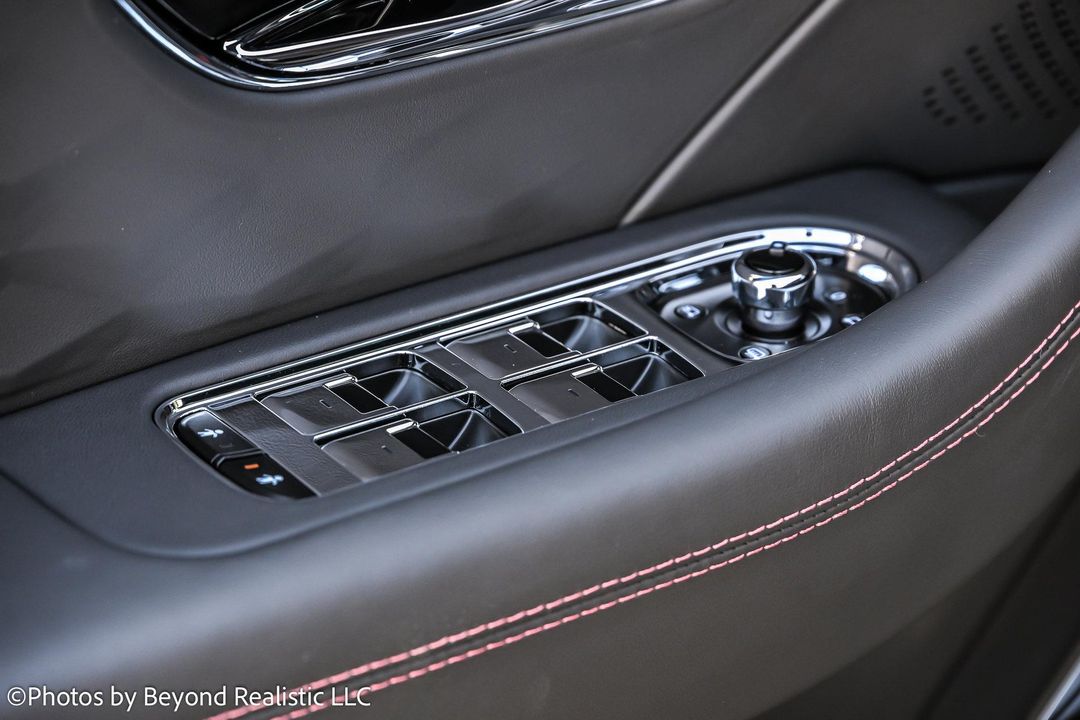 2025 Bentley Flying Spur