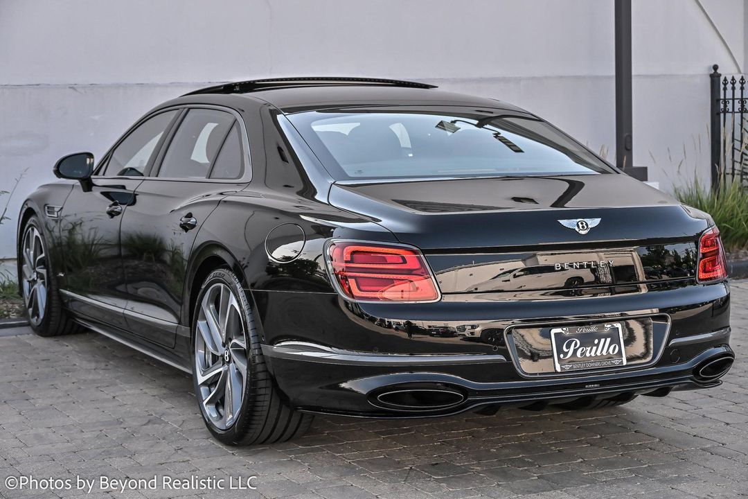 2025 Bentley Flying Spur