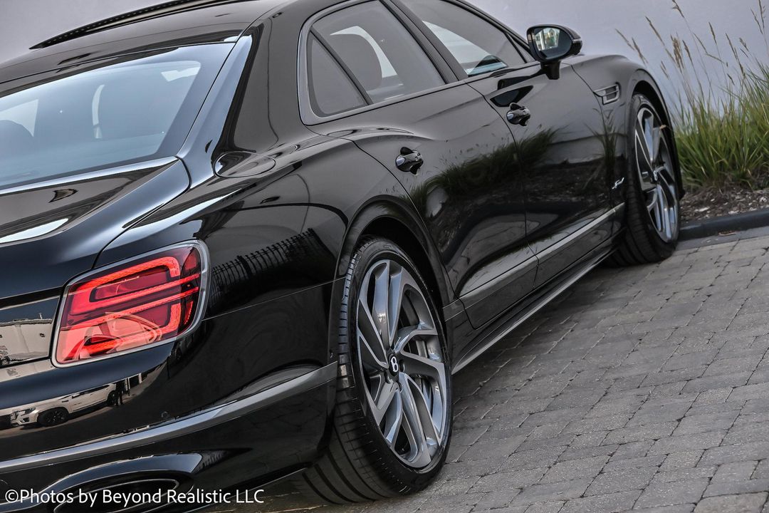 2025 Bentley Flying Spur