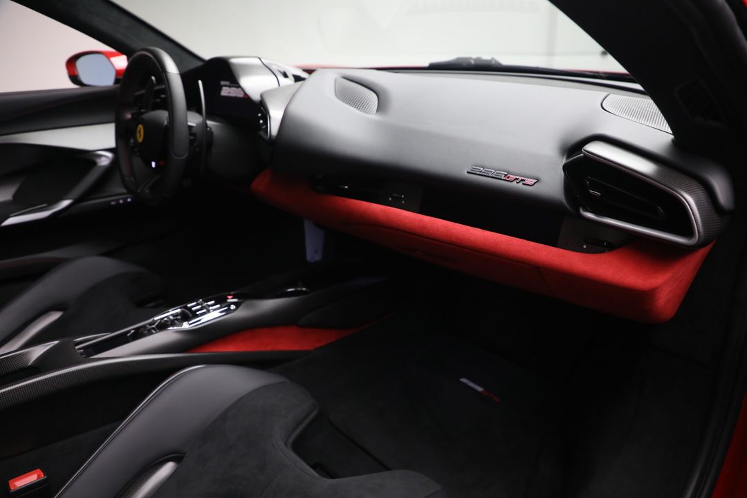 2024 Ferrari 296 GTS