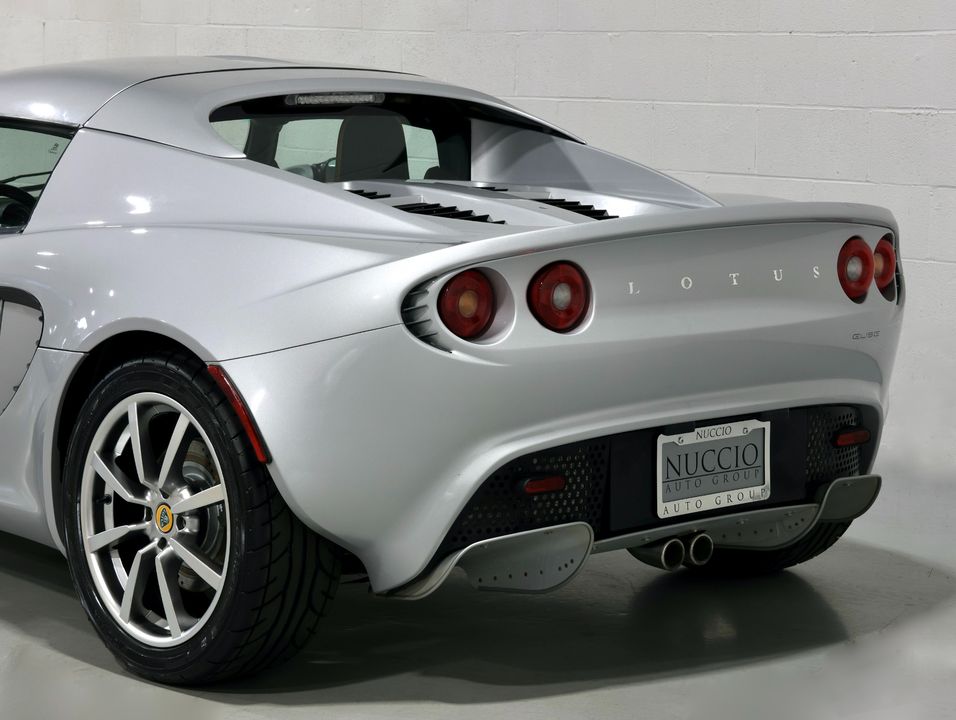 2005 Lotus Elise