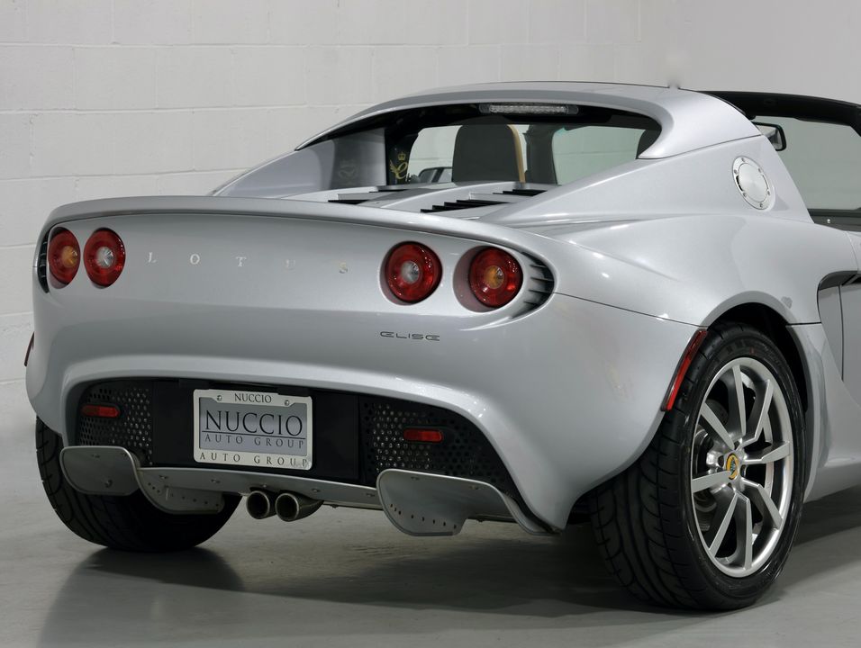 2005 Lotus Elise