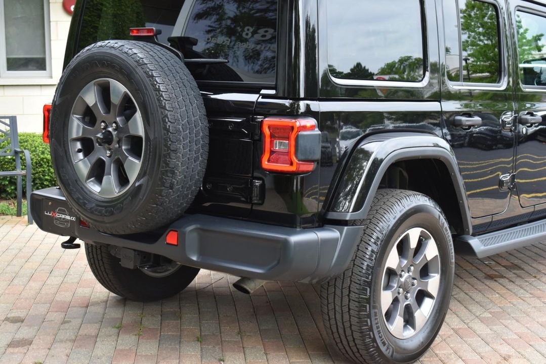 2018 Jeep Wrangler Unlimited Sahara 4x4 w/2.0L I4 DOHC DI TURBO ETORQUE,