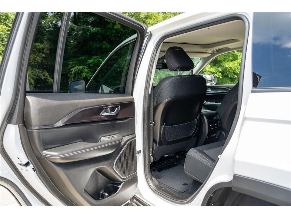 2022 Jeep Grand Cherokee