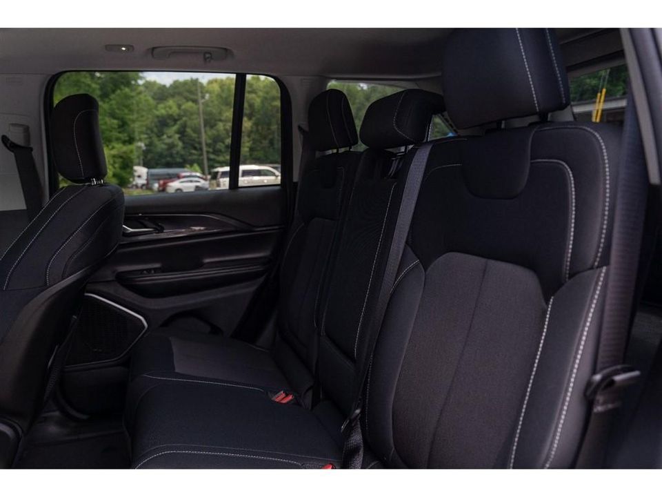 2022 Jeep Grand Cherokee