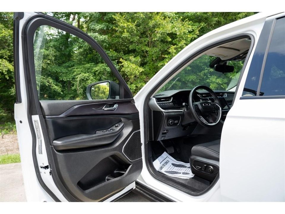 2022 Jeep Grand Cherokee