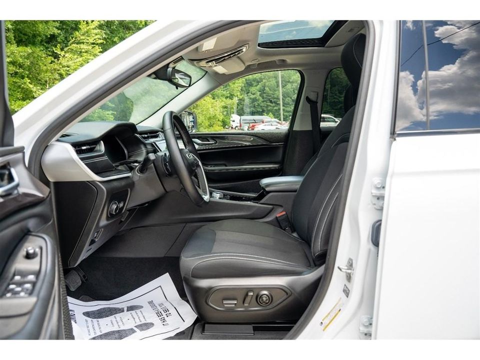 2022 Jeep Grand Cherokee