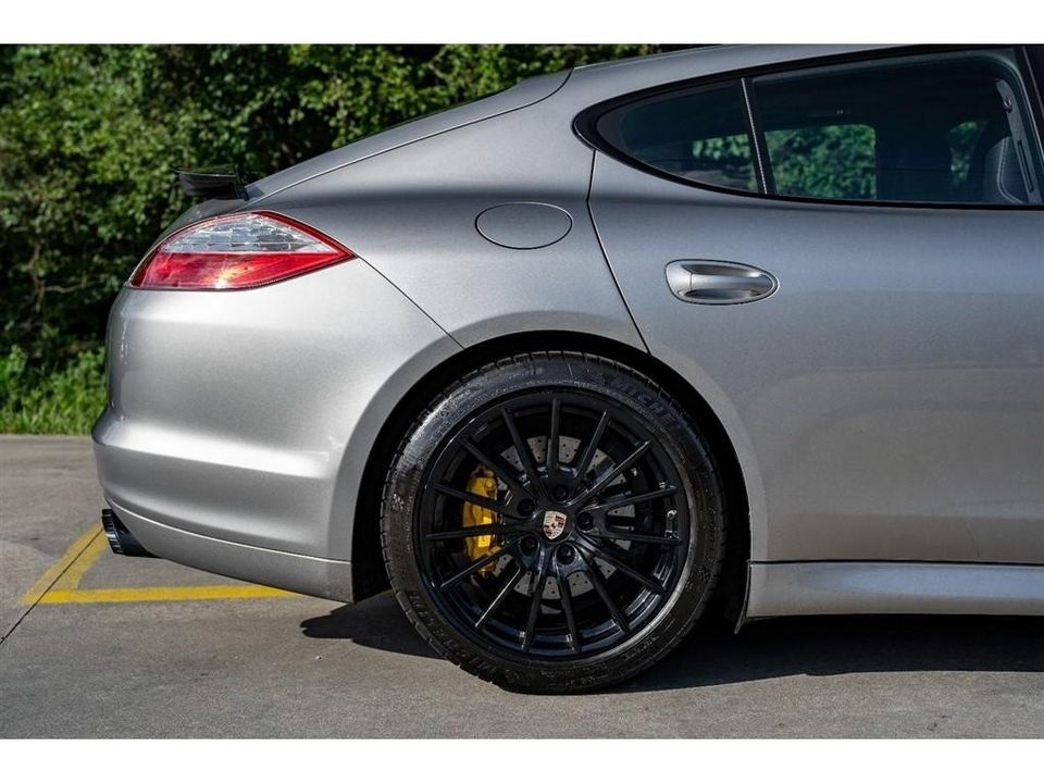 2013 Porsche Panamera