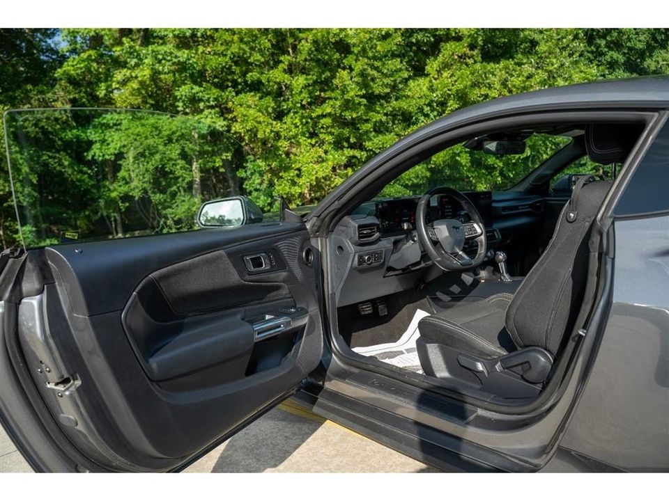 2024 Ford Mustang