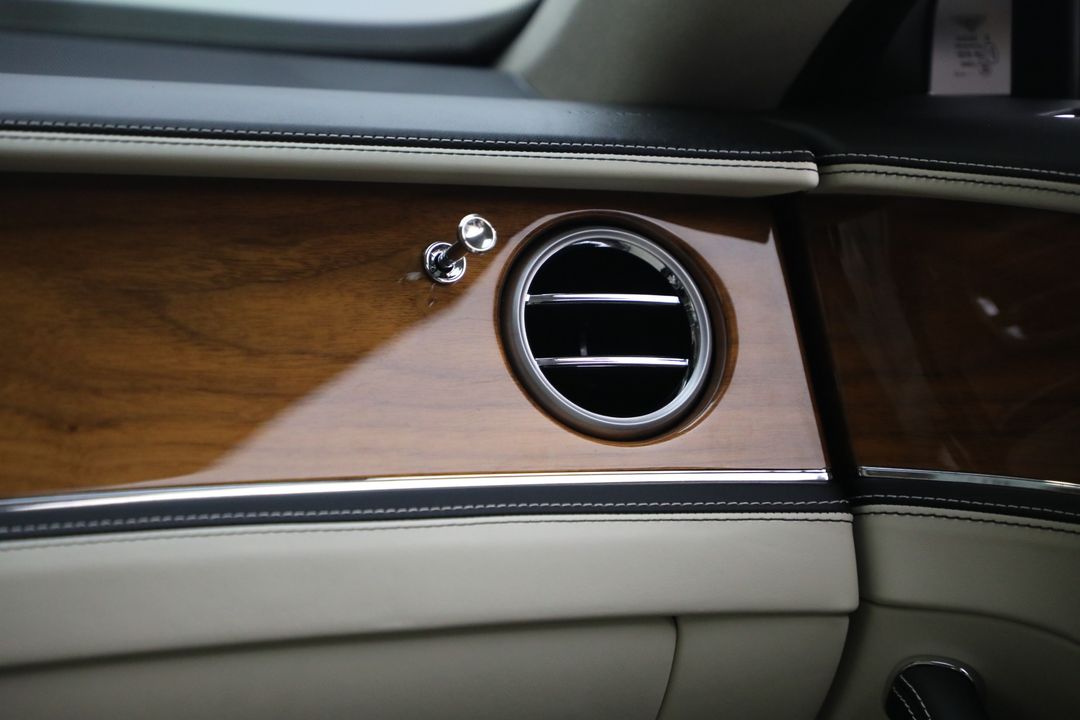 2024 Bentley Flying Spur