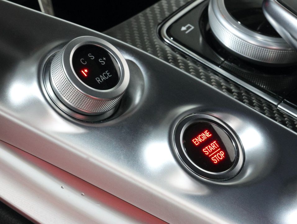 2016 Mercedes-Benz AMG GT S