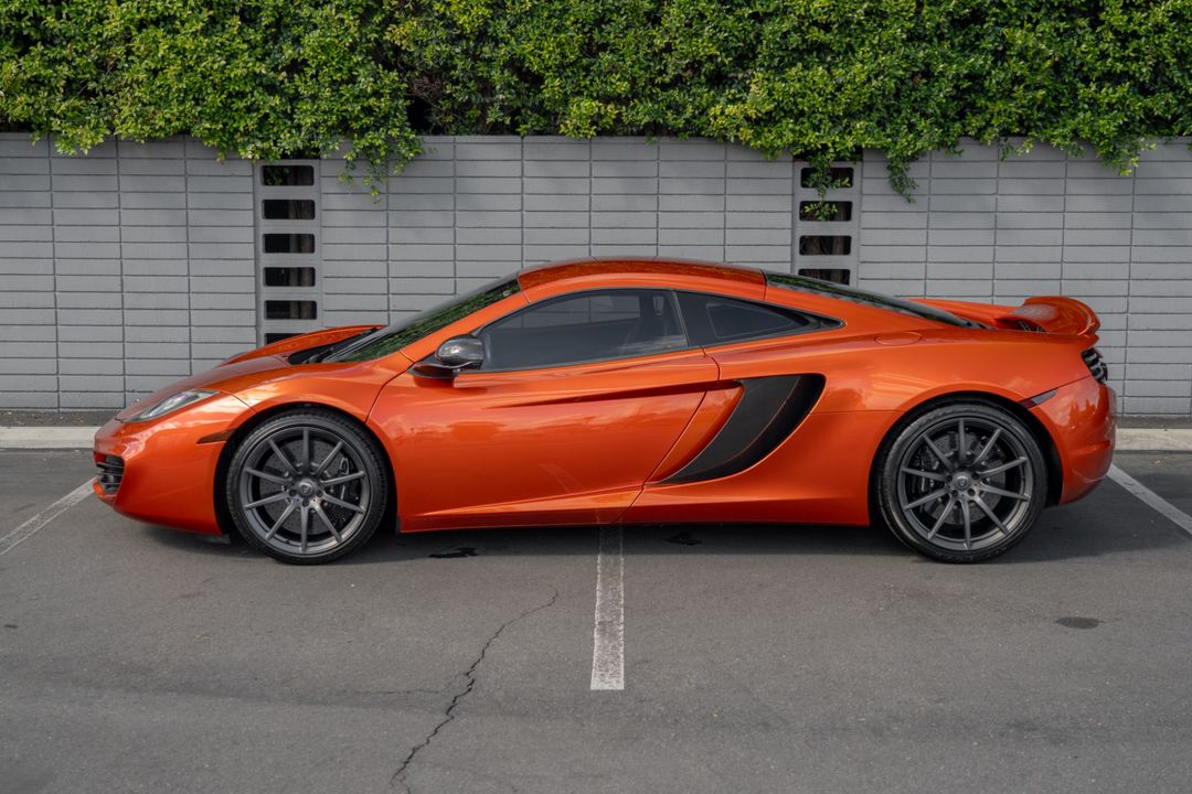 2012 McLaren MP4-12C