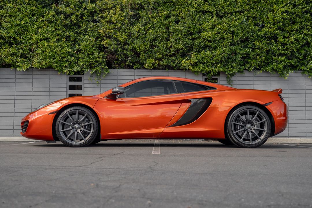 2012 McLaren MP4-12C