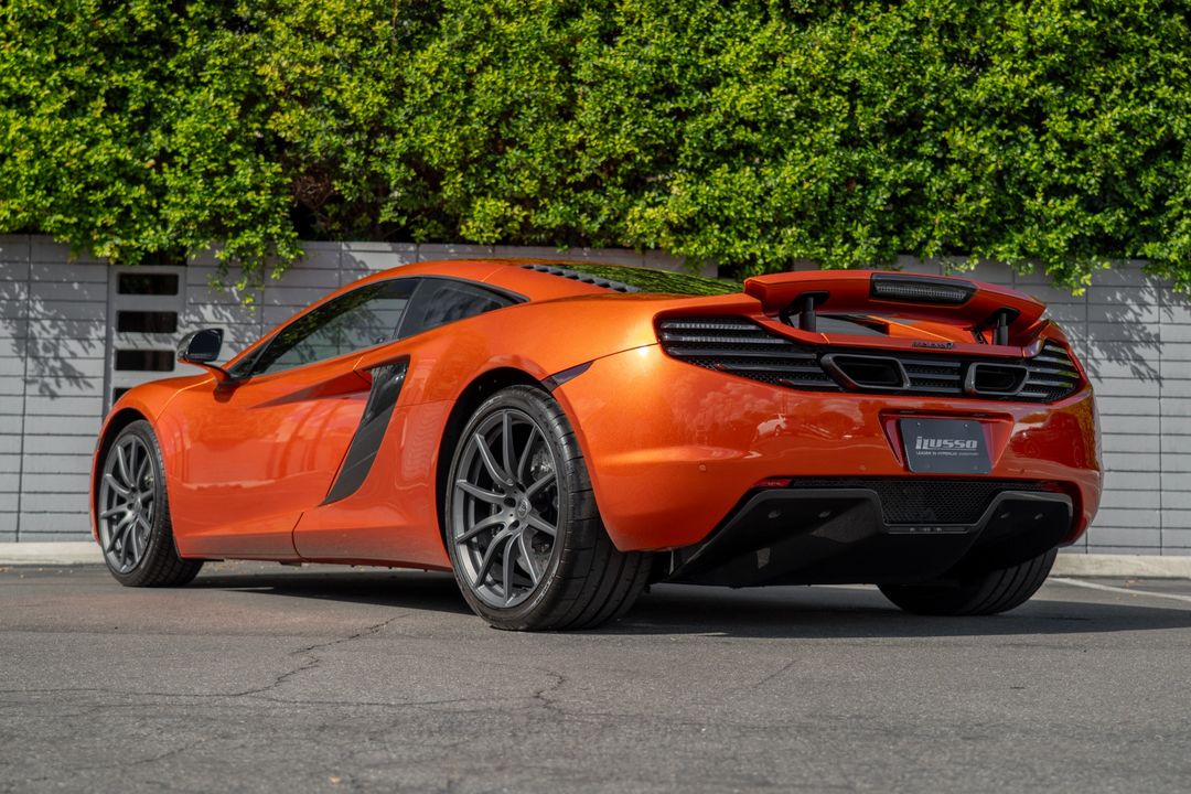 2012 McLaren MP4-12C