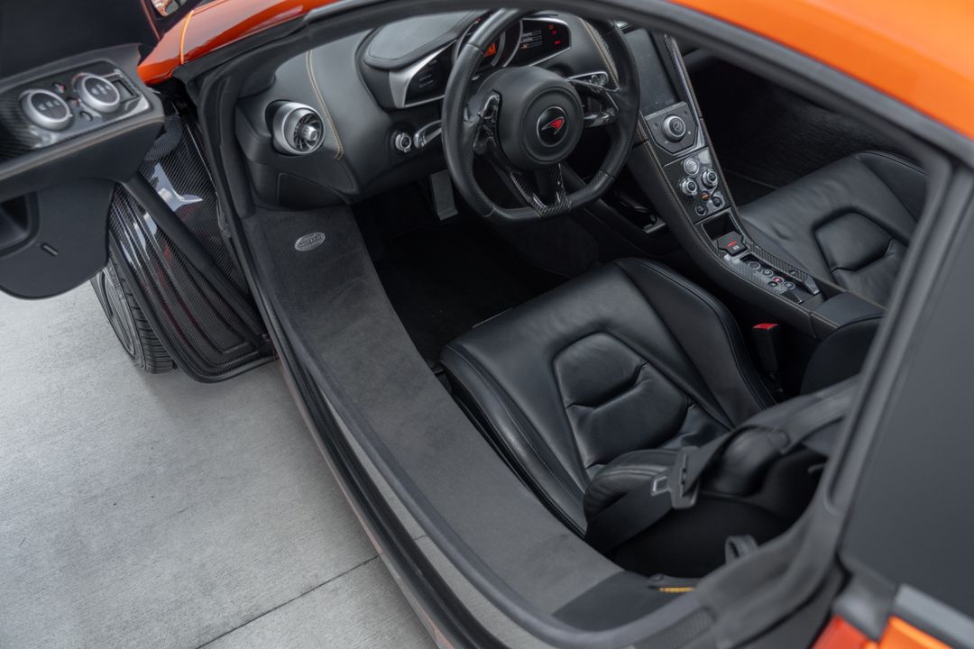 2012 McLaren MP4-12C