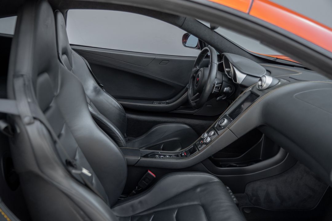2012 McLaren MP4-12C